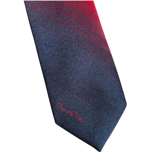 Oscar de la Renta Ombre Tie - Picture 2 of 3